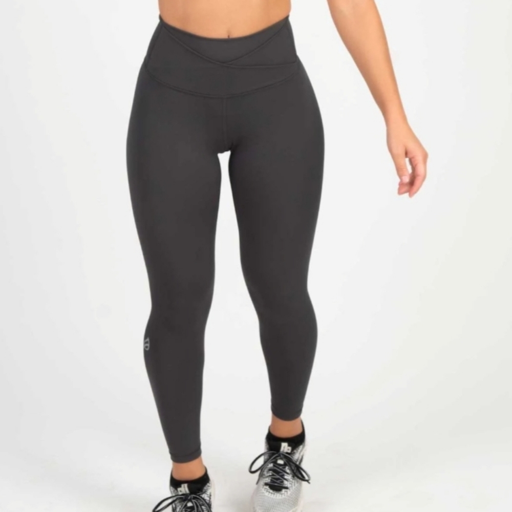 P'tula Emily Legging size Small NWT